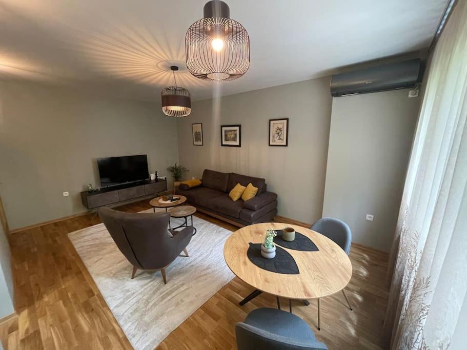 Apartment Filip Nikšić Esterno foto